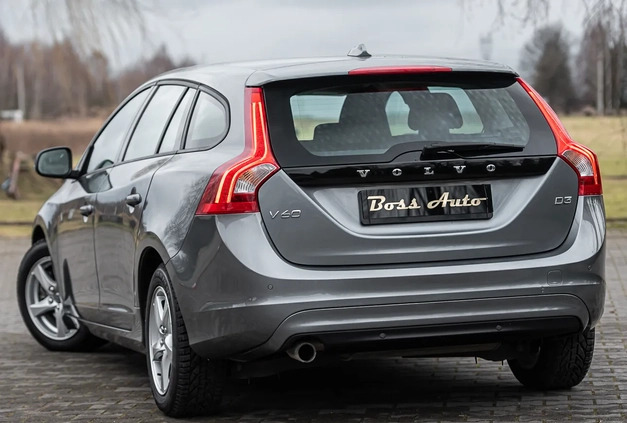 Volvo V60 cena 52900 przebieg: 125976, rok produkcji 2015 z Tłuszcz małe 436